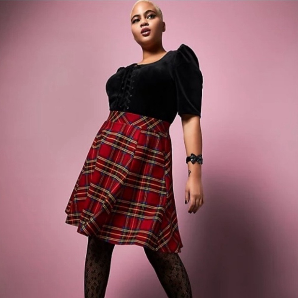 NWT Torrid x Betsey Johnson Plaid Skirt - Size 5